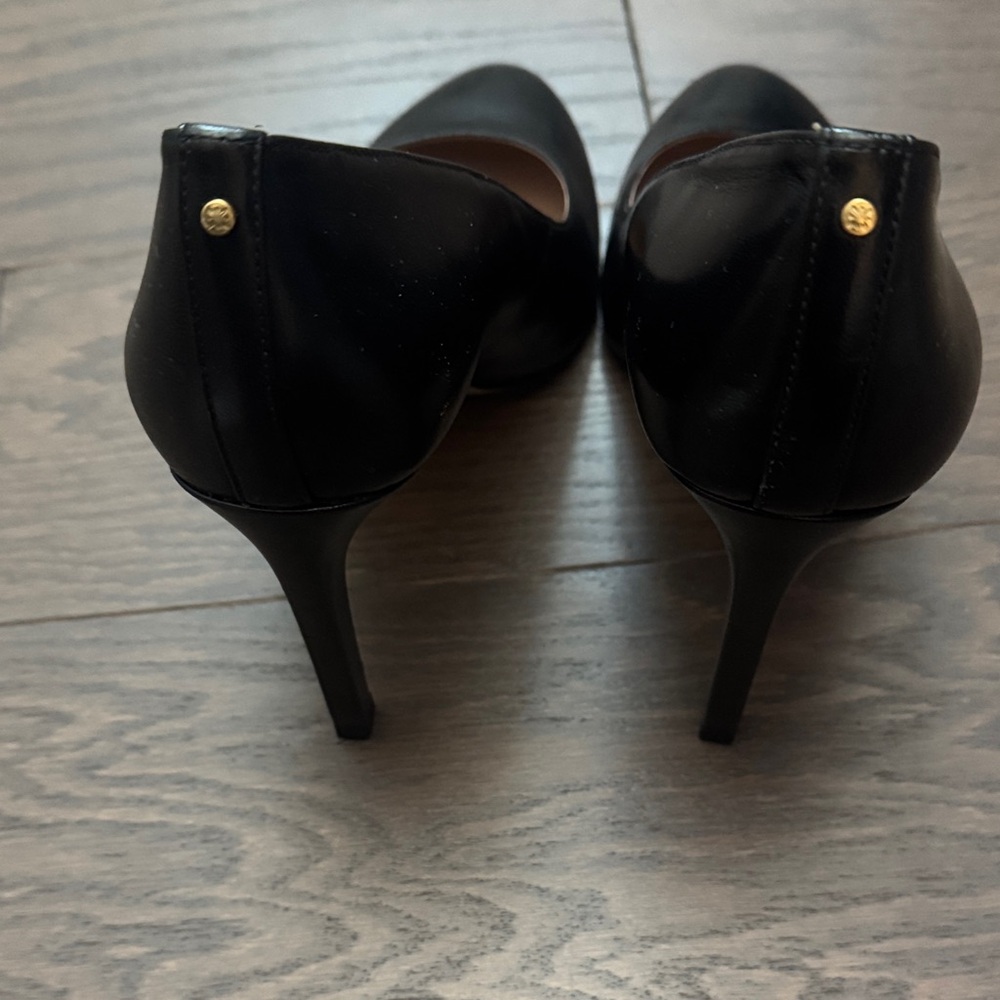 BCBGMaxAzria Classic Black Heels - Picture 3 of 4